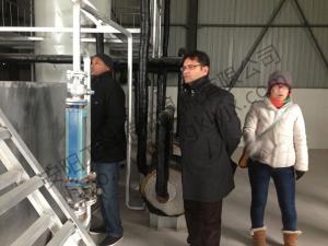 Indian customers visit the refining equipment